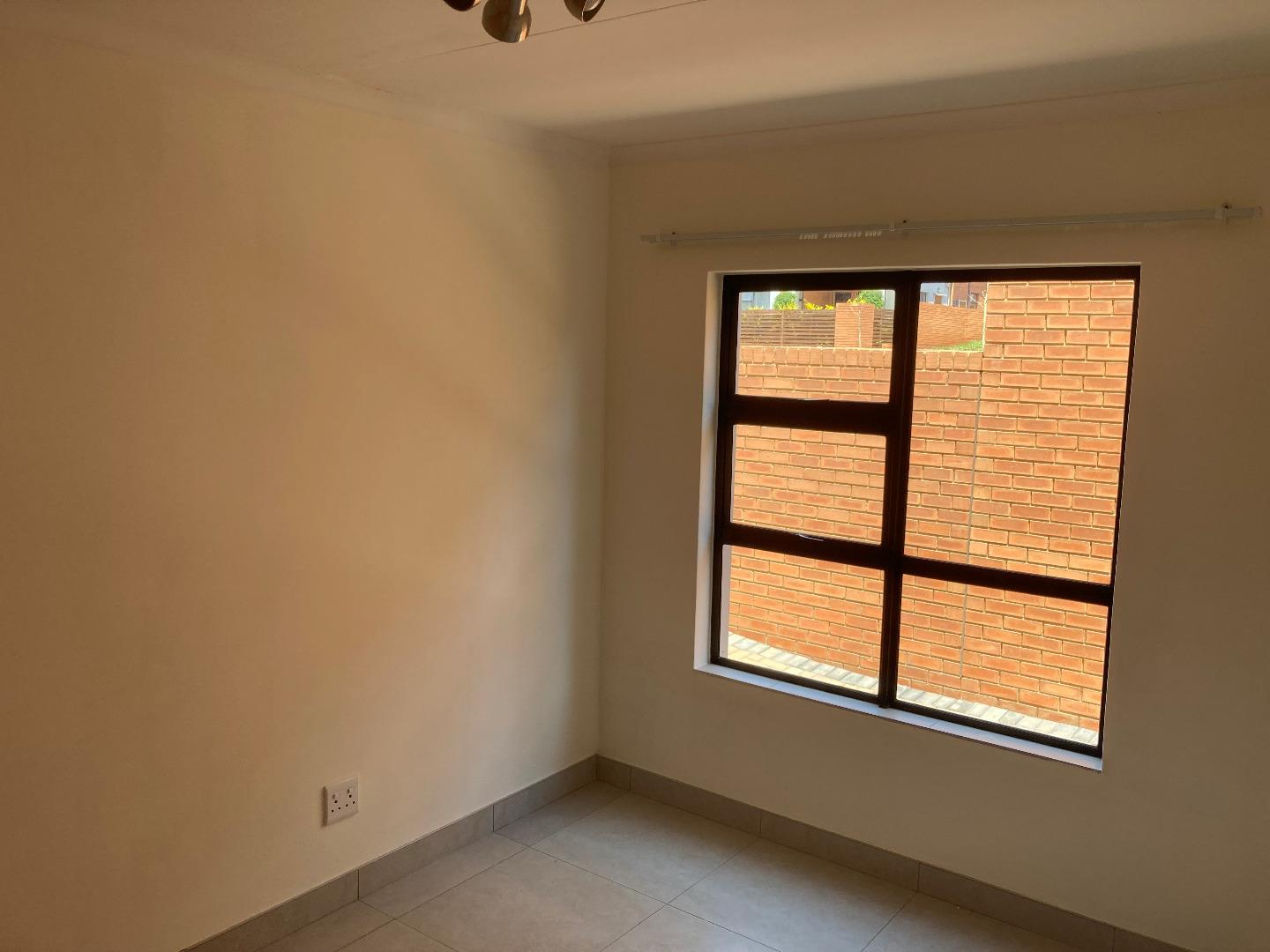 768655_second_bedroom.jpg
